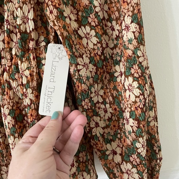 NWT Fourteen and Ninth Peplum Floral Blouse- 1X - Picture 4 of 6